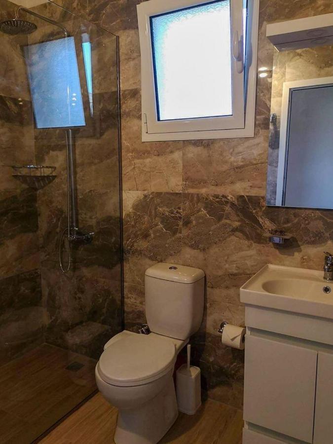 Milos Apartments Himare Ngoại thất bức ảnh