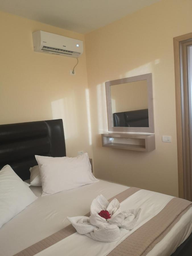 Milos Apartments Himare Ngoại thất bức ảnh
