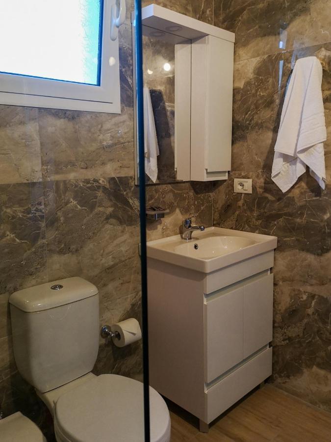 Milos Apartments Himare Ngoại thất bức ảnh